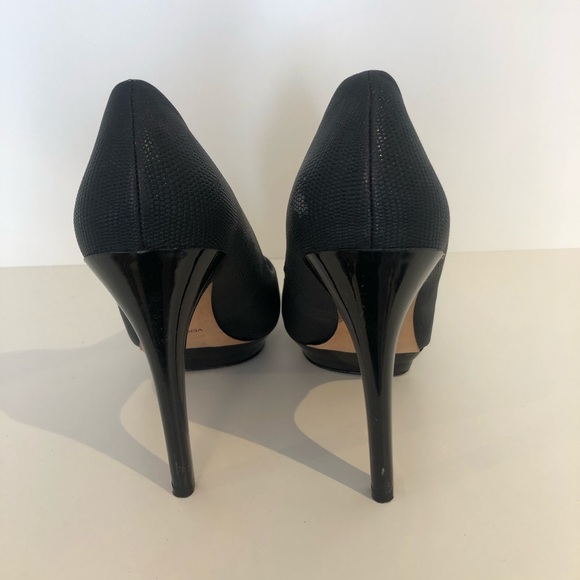 BCBG black pumps - Picture 3 of 3